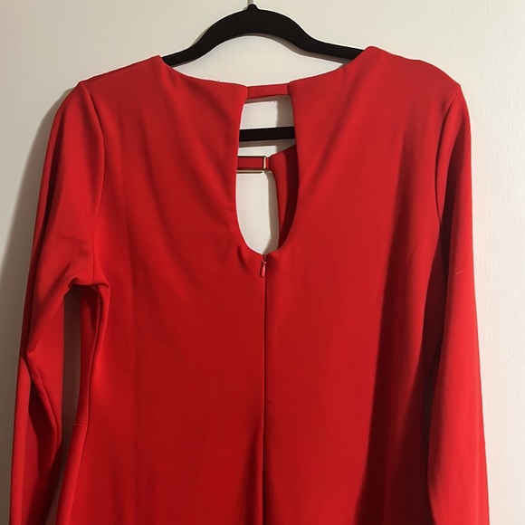 Red Bodycon Dress with gold detail - Picture 4 of 4